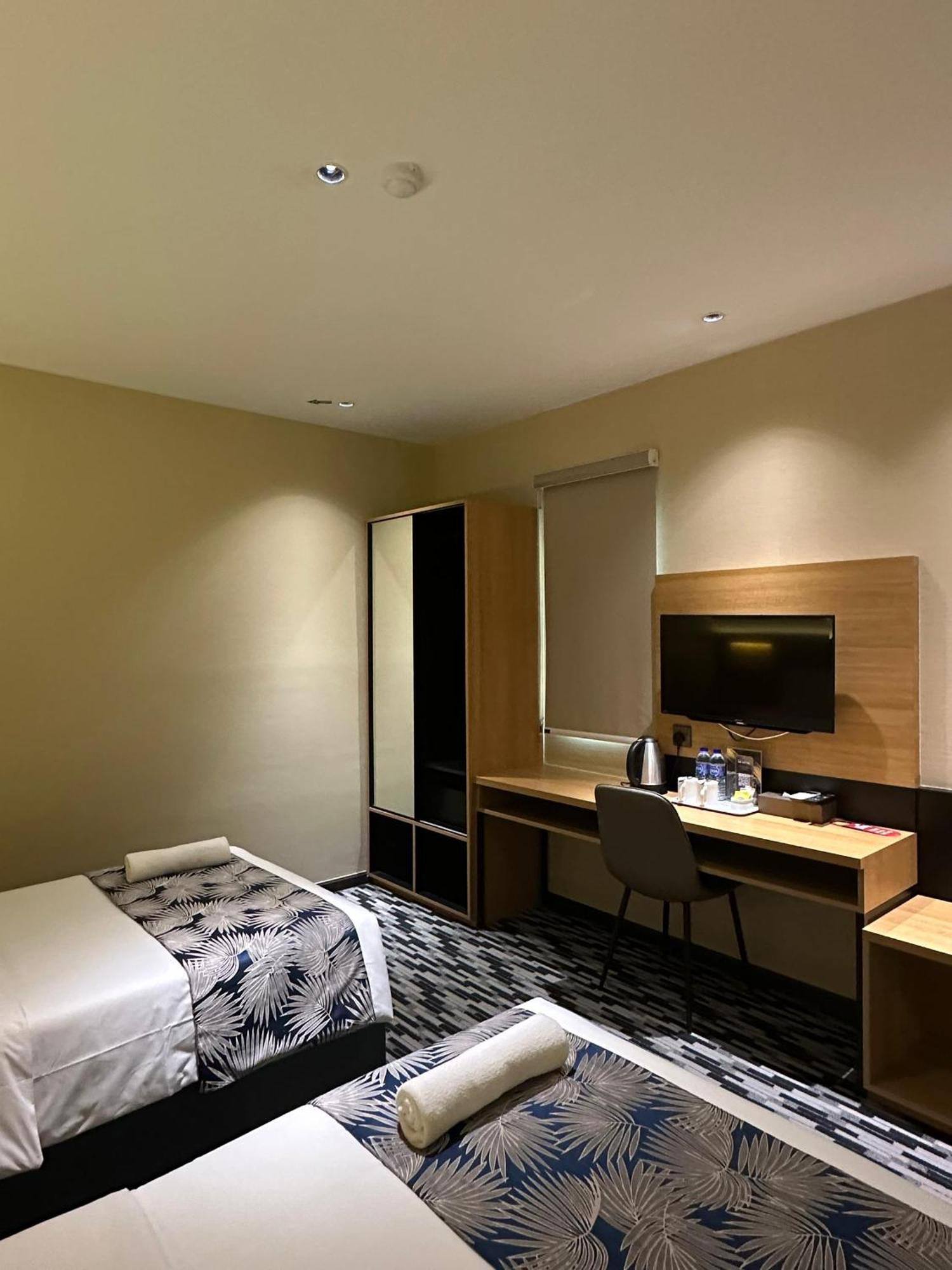 Nb Hotel Johor Bahru Exteriör bild
