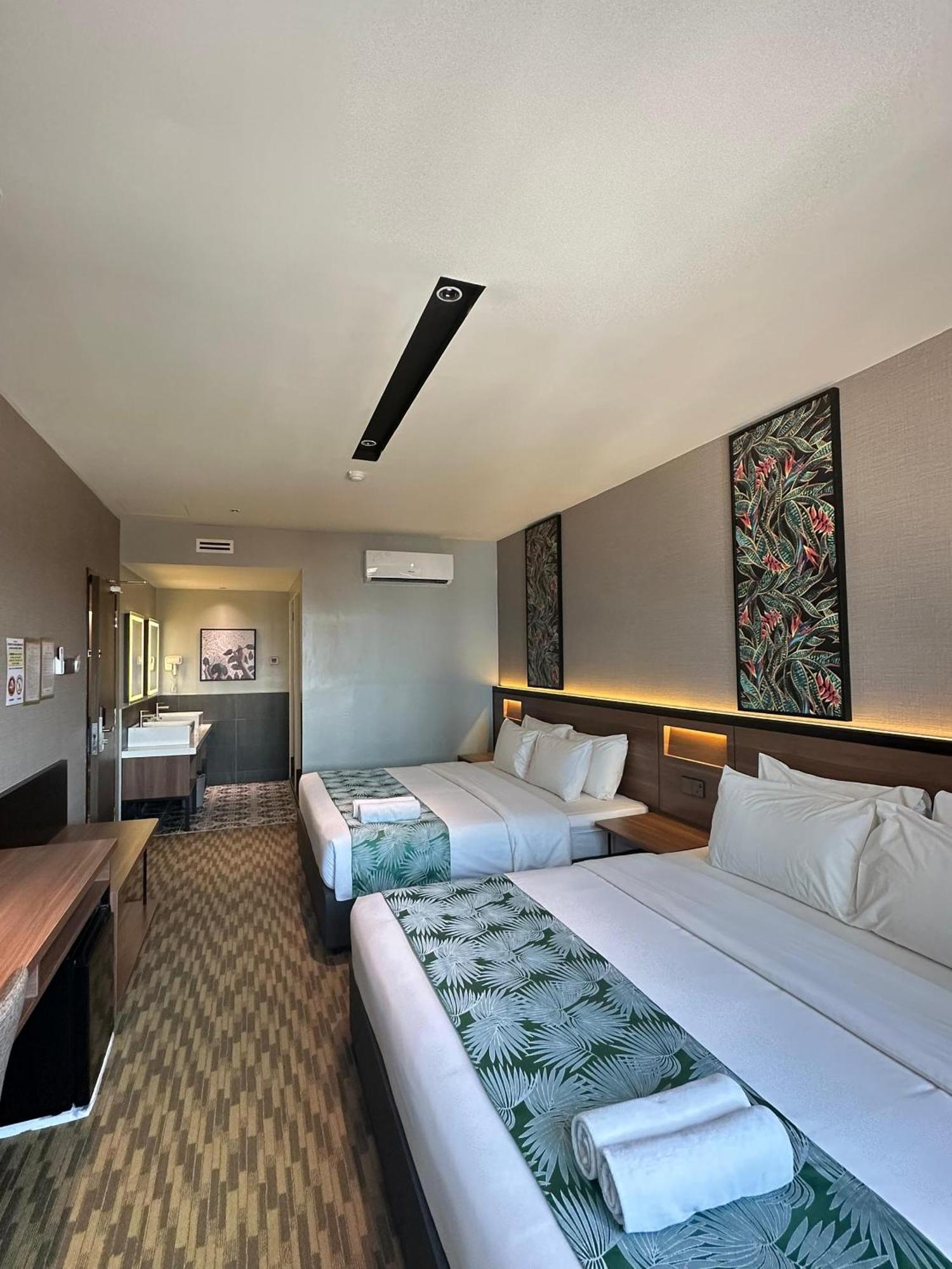 Nb Hotel Johor Bahru Exteriör bild